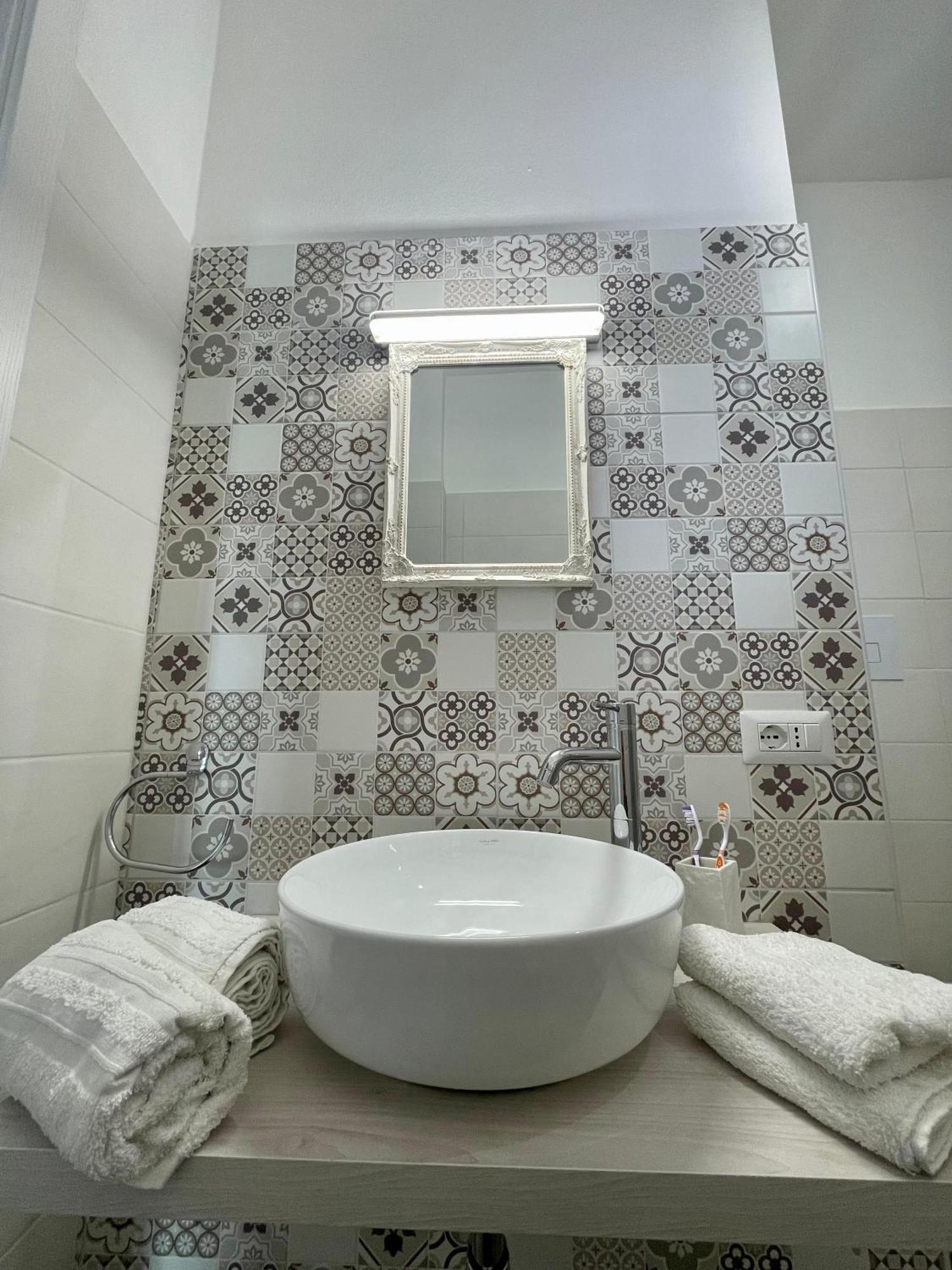 Windwow - Your Flat In Baunei Bagian luar foto