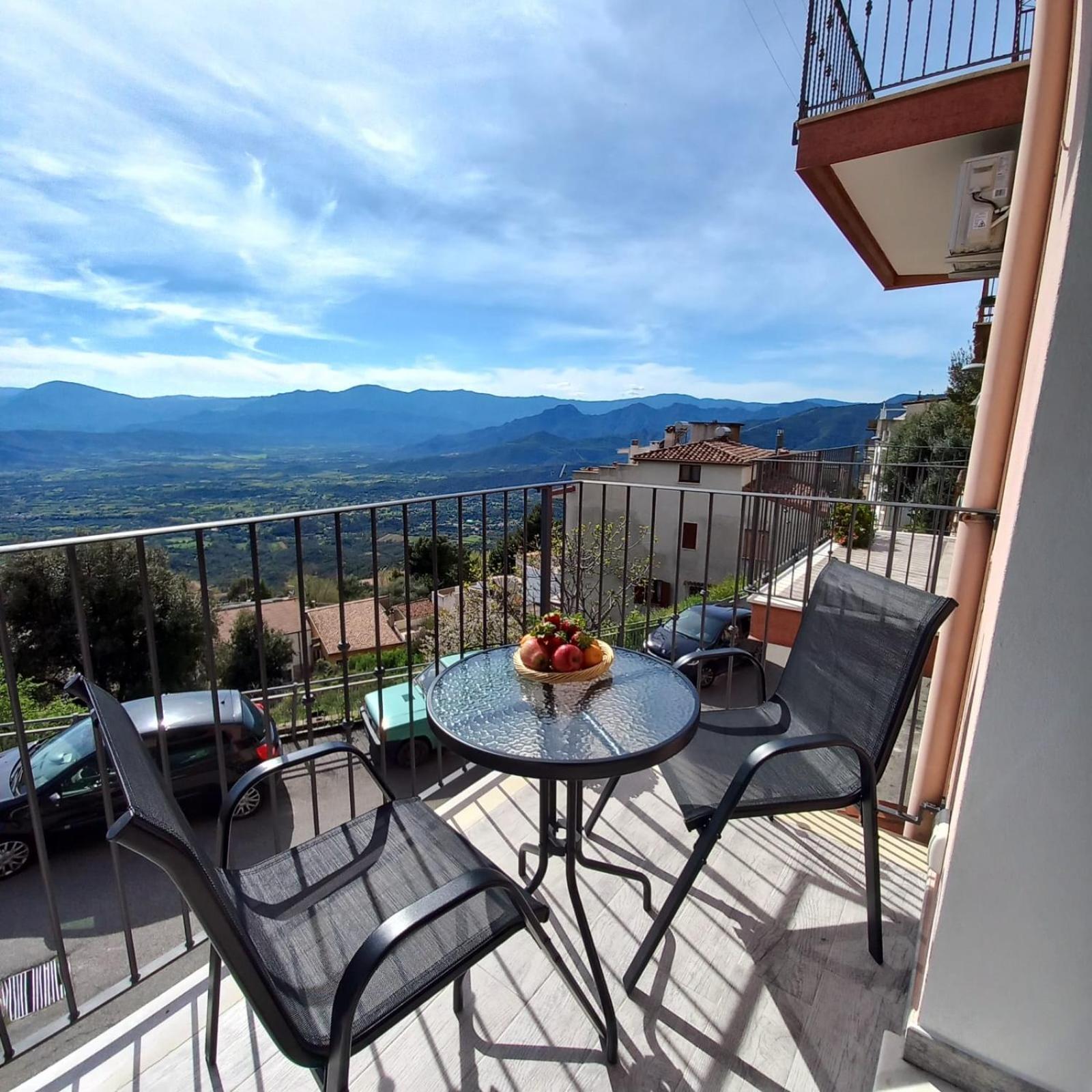 Windwow - Your Flat In Baunei Bagian luar foto